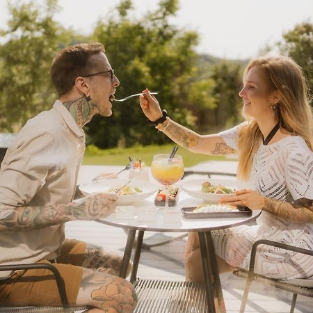 Maiers Kuschelhotel Loipersdorf Deluxe - Adults Only Fürstenfeld エクステリア 写真