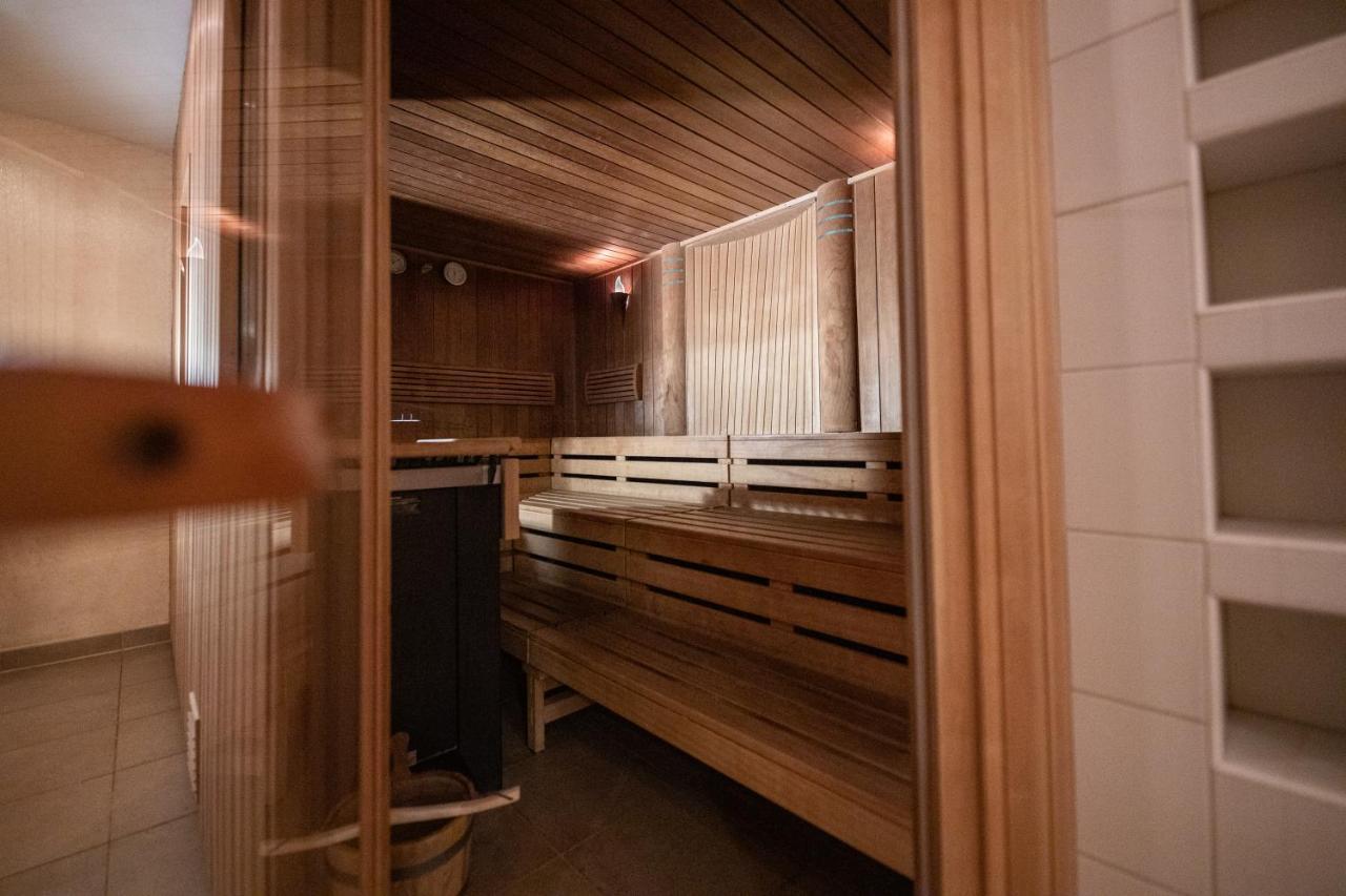 Maiers Kuschelhotel Loipersdorf Deluxe - Adults Only Fürstenfeld エクステリア 写真