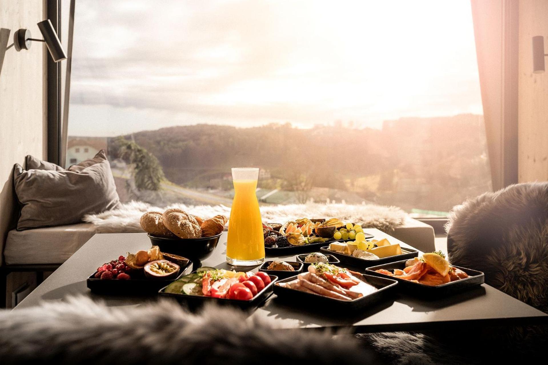Maiers Kuschelhotel Loipersdorf Deluxe - Adults Only Fürstenfeld エクステリア 写真