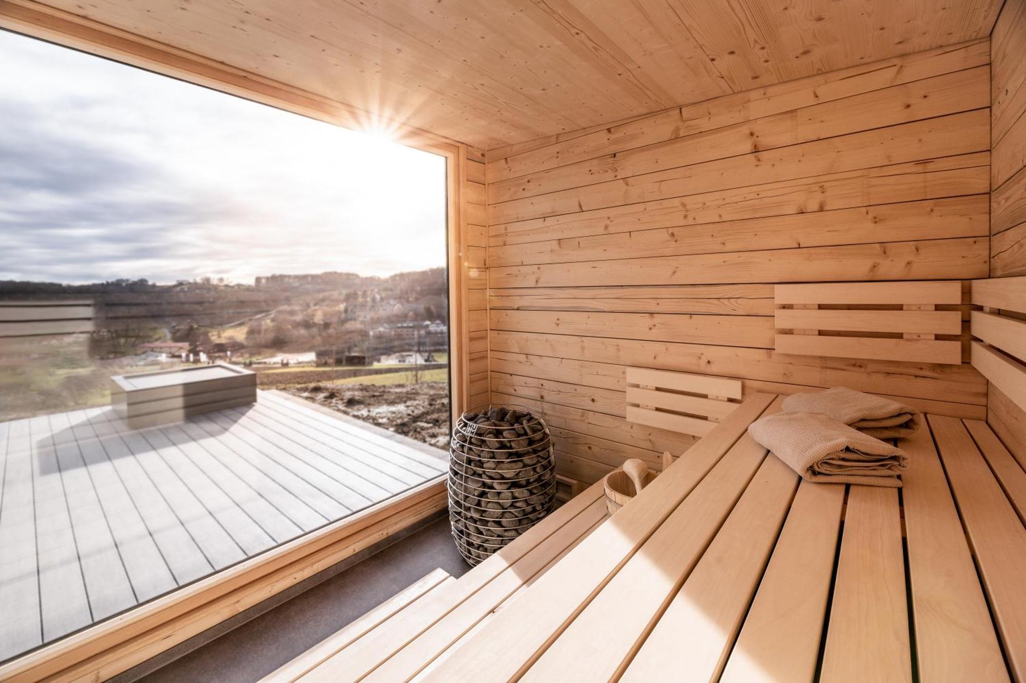 Maiers Kuschelhotel Loipersdorf Deluxe - Adults Only Fürstenfeld エクステリア 写真
