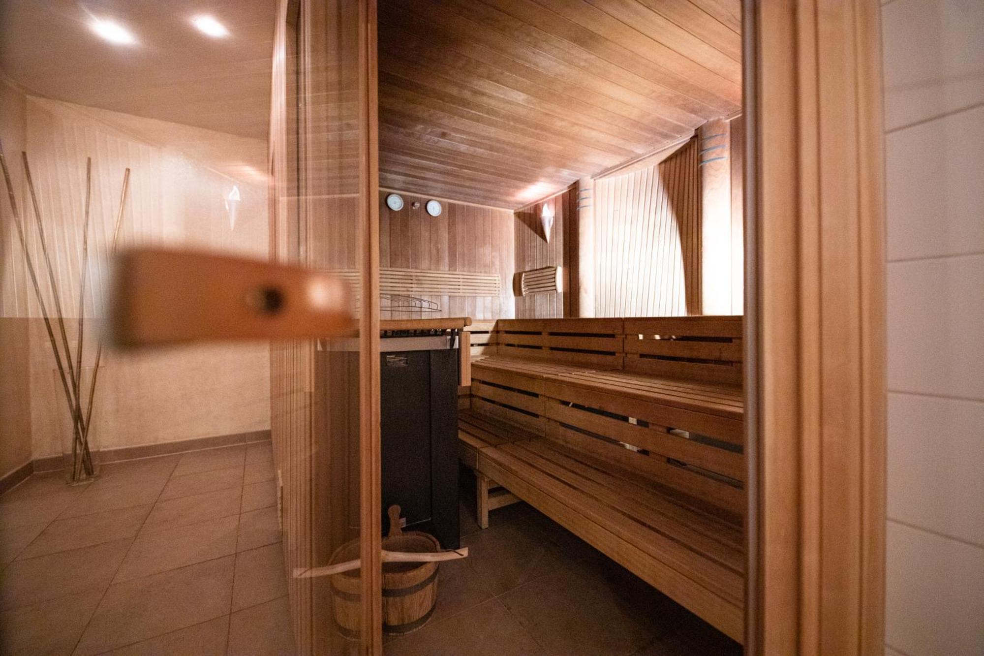Maiers Kuschelhotel Loipersdorf Deluxe - Adults Only Fürstenfeld エクステリア 写真