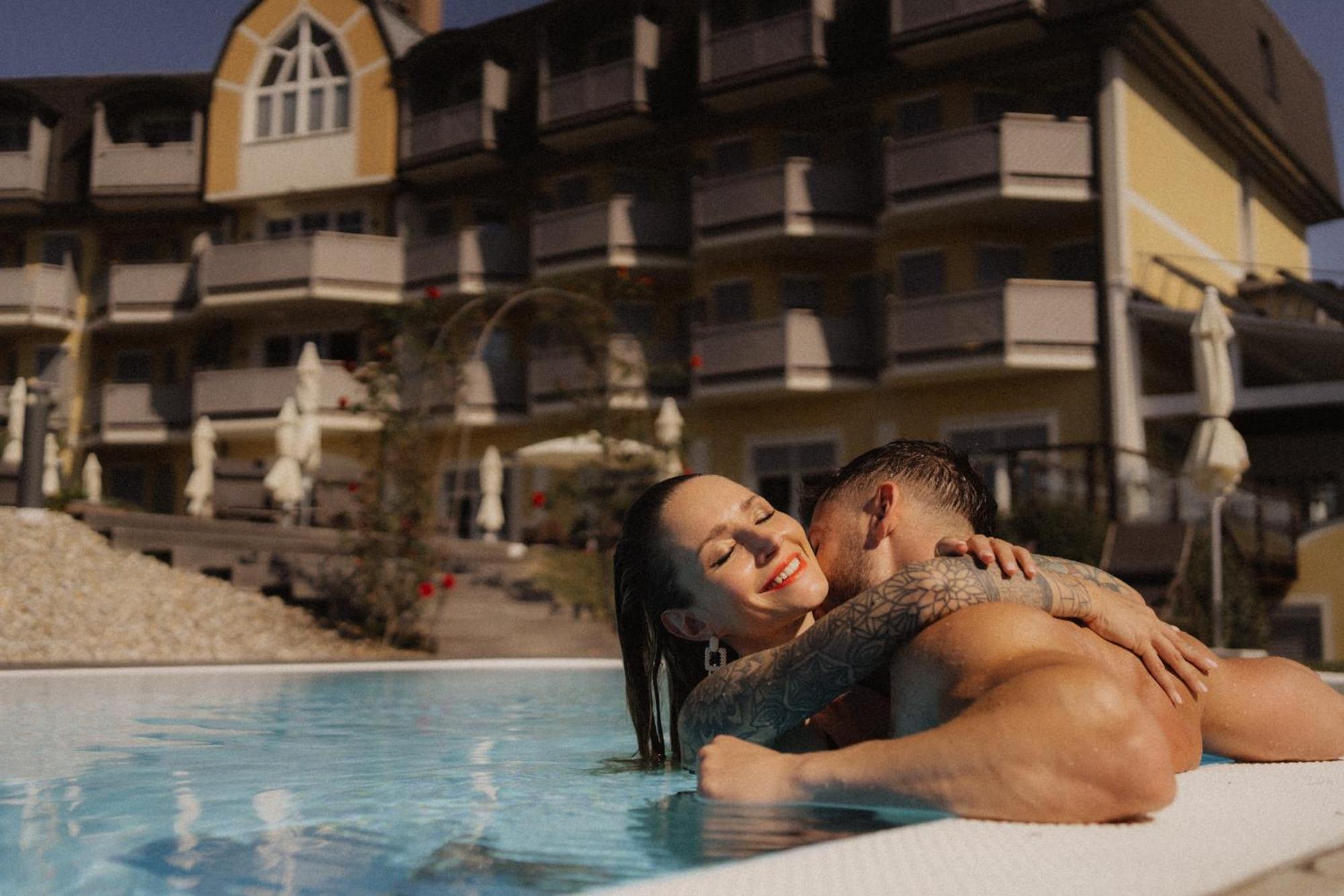 Maiers Kuschelhotel Loipersdorf Deluxe - Adults Only Fürstenfeld エクステリア 写真