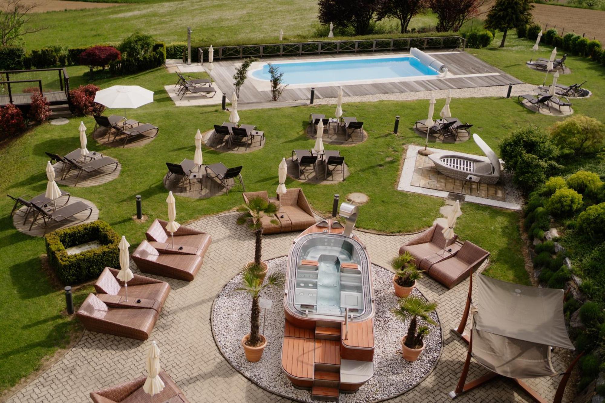 Maiers Kuschelhotel Loipersdorf Deluxe - Adults Only Fürstenfeld エクステリア 写真