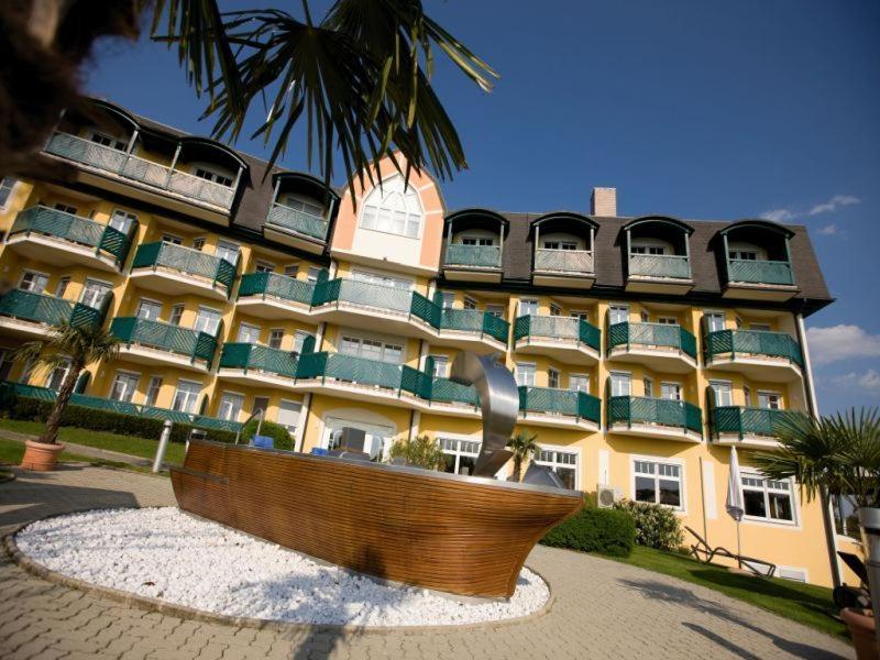 Maiers Kuschelhotel Loipersdorf Deluxe - Adults Only Fürstenfeld エクステリア 写真
